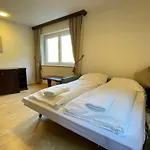 Apartman International House Zw 14